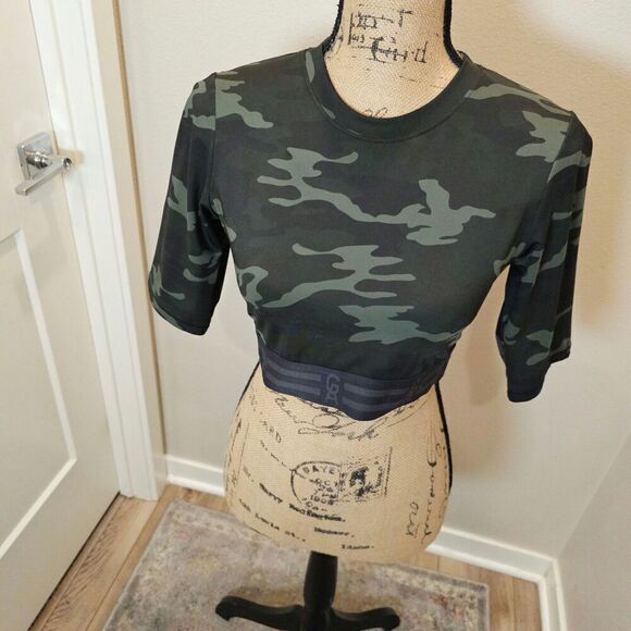 NWOT Good American Camo Crop Top Size 3 - Picture 4 of 5